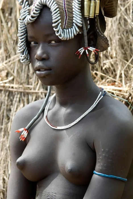 Framed Print : Young Girl Mursi Tribe Lower Omo Valley Ethiopia Framed Print : Young Girl Mursi Tribe Lower Omo Valley Ethiopia
