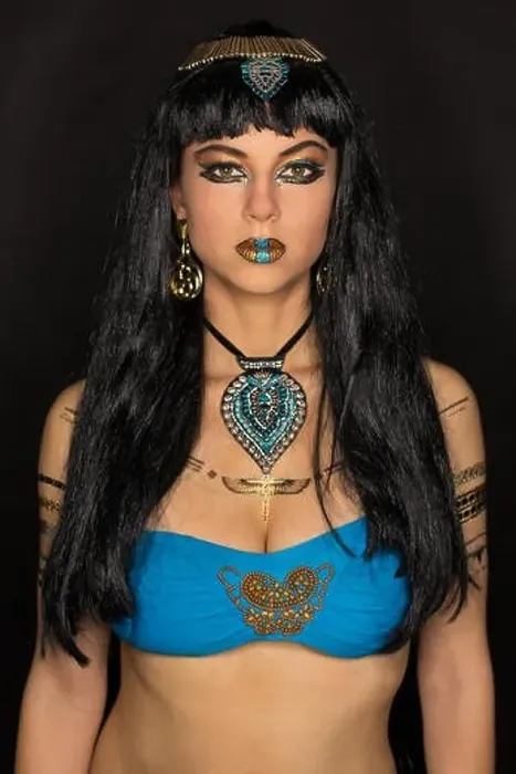 Framed Print : Young Woman as Cleopatra, Fashion, Art, Portrait Framed Print : Young Woman as Cleopatra, Fashion, Art, Portrait