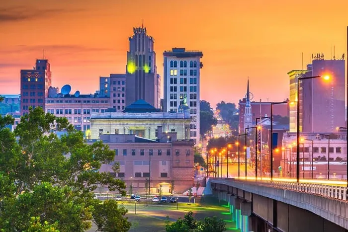 Framed Print : Youngstown, Ohio, USA downtown skyline at twilight Framed Print : Youngstown, Ohio, USA downtown skyline at twilight