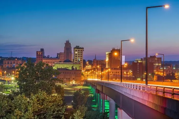 Framed Print : Youngstown, Ohio, USA downtown skyline at twilight Framed Print : Youngstown, Ohio, USA downtown skyline at twilight
