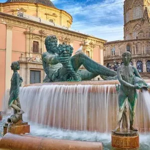 Turia fountain, Plaza de la Virgen, Valencia, Spain Turia fountain, Plaza de la Virgen, Valencia, Spain