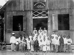 Schoolchildren Prints: 13 Frälsningsarméns skola och skolbarn. Sulawesi. Indonesien - SMVK - 010748b