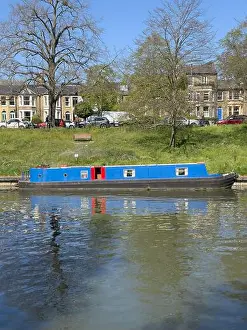 17 April 2025 - Cambridge, UK - Houseboat Riverboat livint on the River Cam in Cambridge