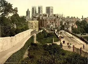 Geografia Prints: 1900 ca, YORK, ENGLAND, GREAT BRITAIN :View of YORK from CITY WALLS