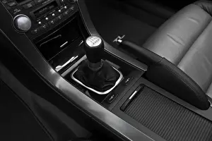 2007 Prints: 2007 Acura TL Type-S in Silver - Gear shifter/center console