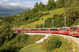 Passenger Train Prints: 2s10dxj