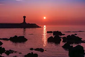 Seawall Prints: 2s45chw