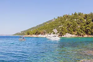 Rocky Beach Prints: 2s5yhdk