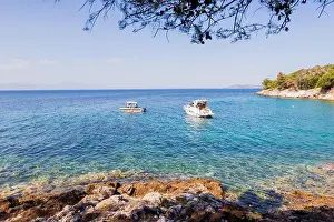 Rocky Beach Prints: 2s5yhe6