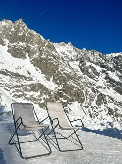 Ski Resort Prints: 2s60mpm