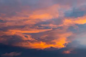 Cloud Cover Prints: 2s99hk6