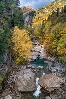 Ravine Prints: 2sb8c47