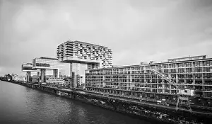 Waterfront City Prints: 2se816h