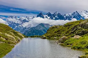 Beautiful Mountain Prints: 2ye8br6