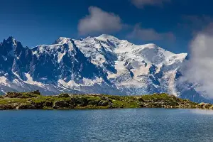 Beautiful Mountain Prints: 2ye8d70