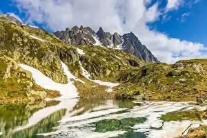 Beautiful Mountain Prints: 2ye8g4b