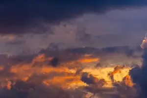 Cloud Cover Prints: 2yeyfrt