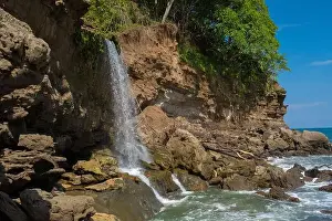 Flowing Water Prints: 2yhr5rg