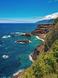 Dramatic Landscape Prints: 2yj6h63