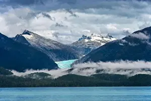 Subarctic Prints: 2yjdxw3
