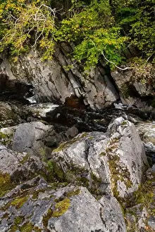 Ravine Prints: 2yjhtjx