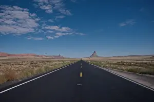 Vanishing Point Prints: 2ykn35b