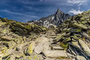 Mont Blanc Massif Prints: 2ymhgwf