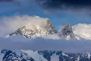 Mont Blanc Massif Prints: 2ymhj87