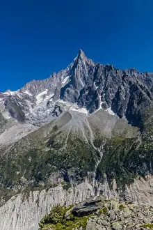Mont Blanc Massif Prints: 2ymhky0