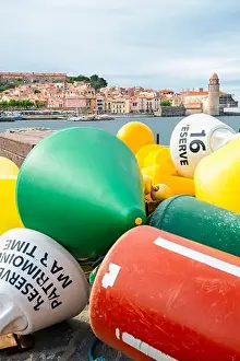 Coastal Town Prints: 2yn6d5c