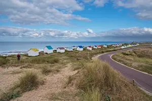 Beach Hut Prints: 2ynyt18