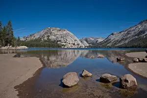 Mountain Lake Prints: 2ytrj2g