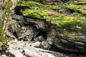 Stone Stream Prints: 2yw3f7c