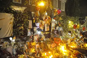 Pictures Prints: 30/12/2016 London, UK. George Michael House Highgate Fans Visit Shrine