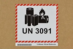 Flammable Prints: UN 3091 Lithium metal battery warning Sticker closeup safety instructions