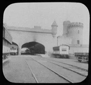 Pakistan Prints: 882 Lahore - entrance to railway station LCCN2004707734