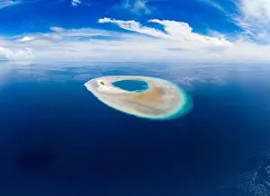 Exoticism Prints: Aerial idyllic atoll, scenic travel destination Maldives Polinesia