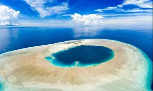 Exoticism Prints: Aerial idyllic atoll, scenic travel destination Maldives Polinesia