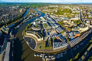 Clifton Prints: Aerial view of central Bristol in sunny morning, England