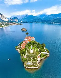 Lago Prints: Aerial view of Isola Bella, in Isole Borromee archipelago in Lake Maggiore, Italy