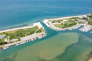 Slips Prints: aerial view of Lion Head Beach Association and Clearwater Beach, East Hampton, NY