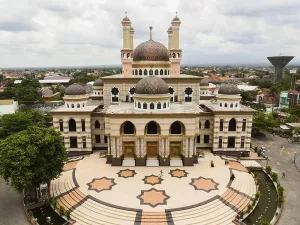 Central Java Prints: Aerial view of the mosque in Klaten