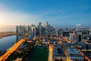 Images Dated 27th February 2017: Aerial view of Singapore business district and city at twilight in Singapore, Asia