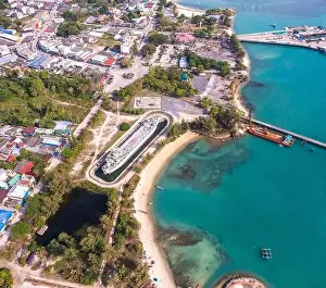 Sala Prints: Aerial view of Thong Sala pier, boat and koh Tae Nai in koh Phangan, Thailand