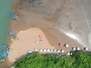 Baron Prints: Top aerial view of traditional boats in lagoon beach in Indonesia