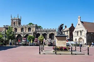 Inglaterra Prints: All Saints Church and War Memorial