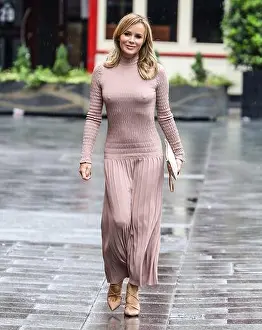 Leaving Prints: Amanda Holden Seen Departing The Global Radio Studios In LondonAmanda Holden seen departing the Global Radio Studios