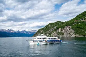 Lago Prints: Amazing landscape in Varenna with fast boat - Como lake in Italy