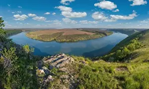 Dniester Prints: Amazing spring view on the Dnister River Canyon with picturesque rocks