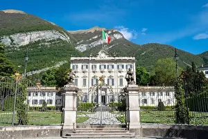 Lago Prints: Amazing view of Villa Sola Cabiati in Tremezzo - Como lake in Italy